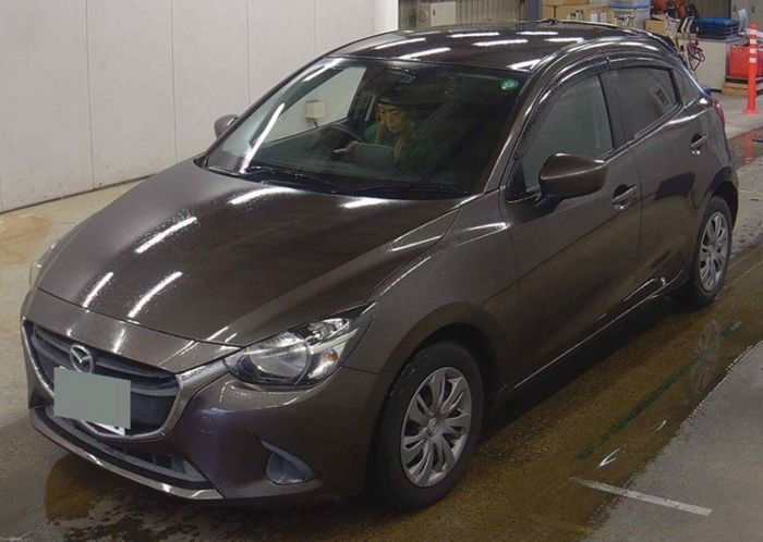 Mazda Demio 2015