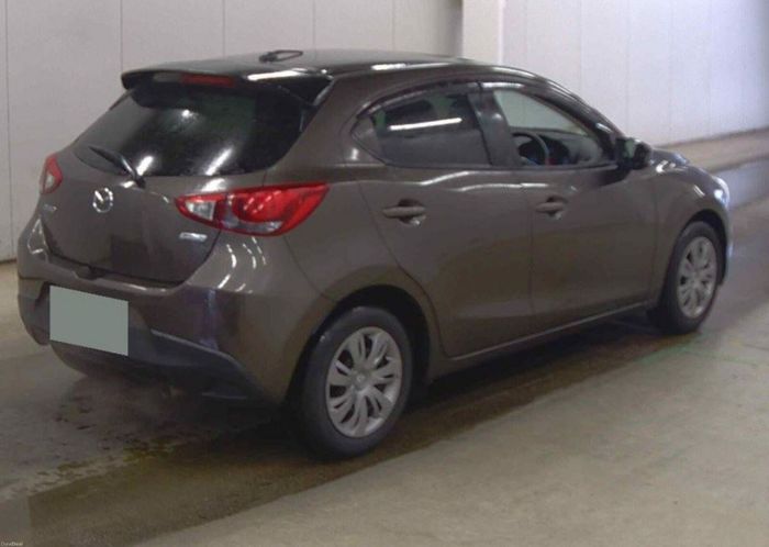 Mazda Demio 2015