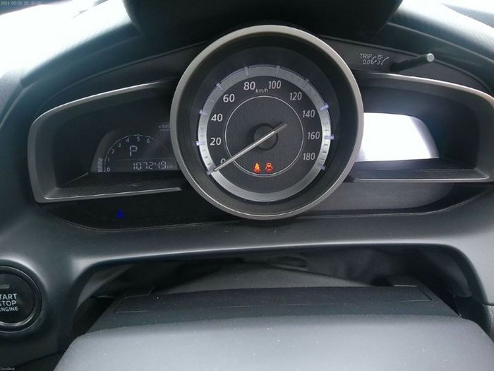 Mazda Demio 2015