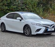 Toyota Camry 2019
