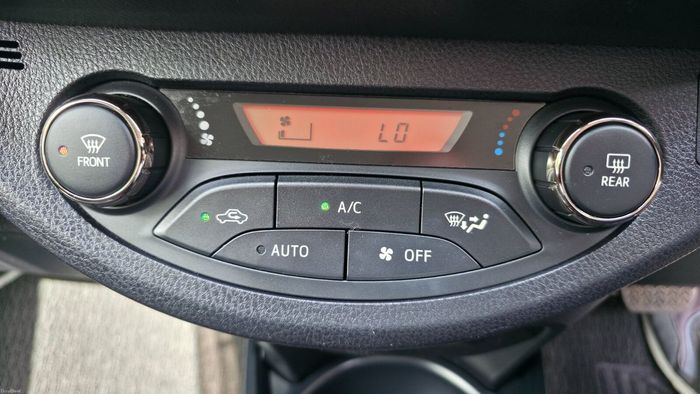 Toyota Vitz 2018