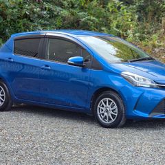 Toyota Vitz 2015