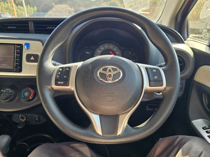 Toyota Yaris 2016