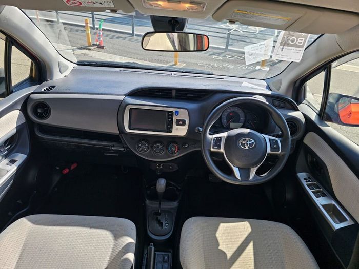 Toyota Yaris 2016