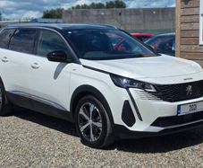Peugeot 5008 2021