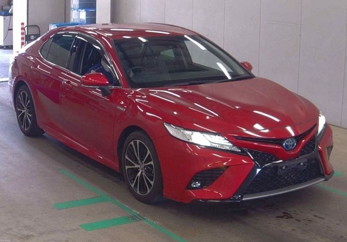 Toyota Camry 2019