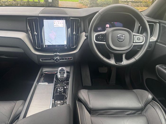 Volvo XC60 2025
