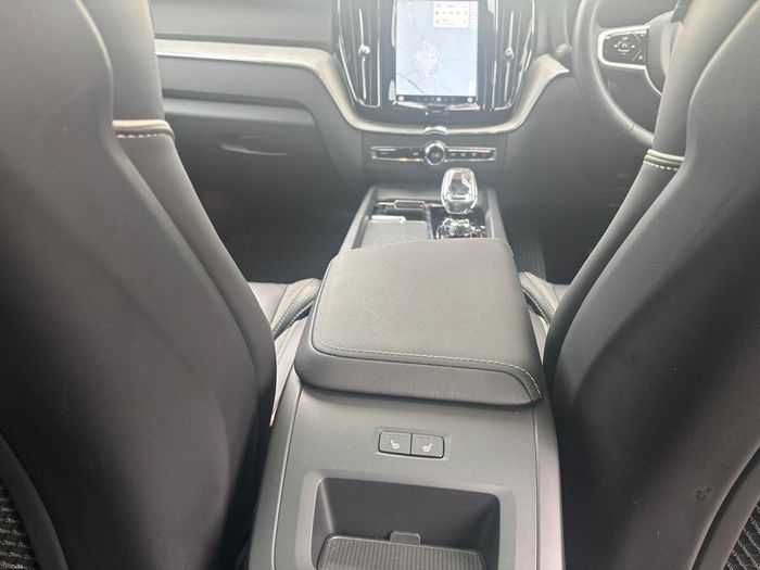 Volvo XC60 2025
