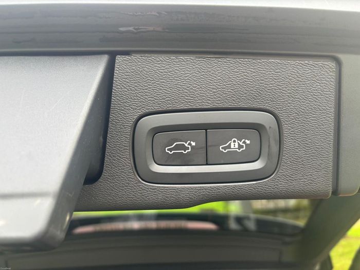 Volvo XC60 2025