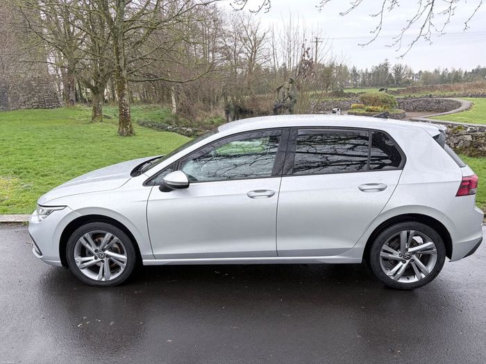 Volkswagen Golf 2021