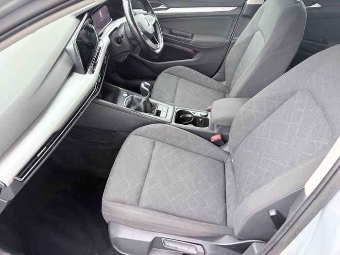 Volkswagen Golf 2021
