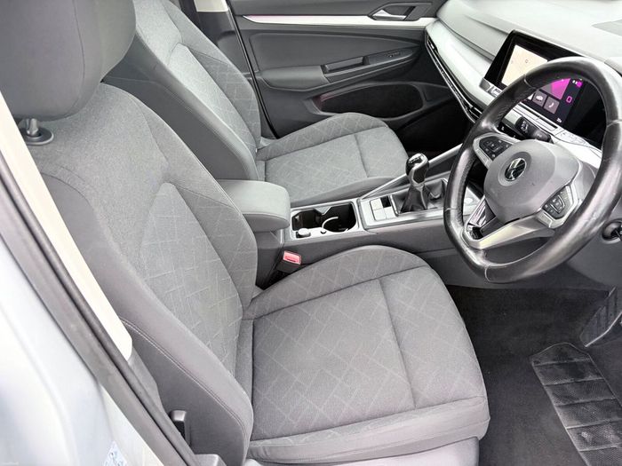 Volkswagen Golf 2021