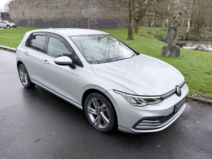 Volkswagen Golf 2021
