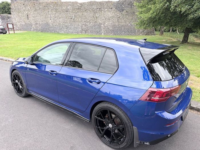 Volkswagen Golf 2025