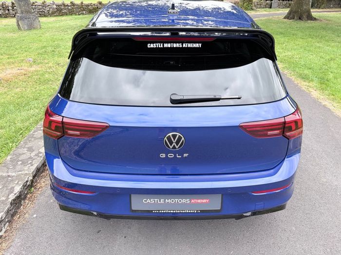 Volkswagen Golf 2025