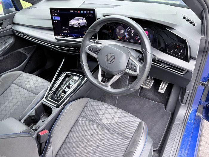 Volkswagen Golf 2025