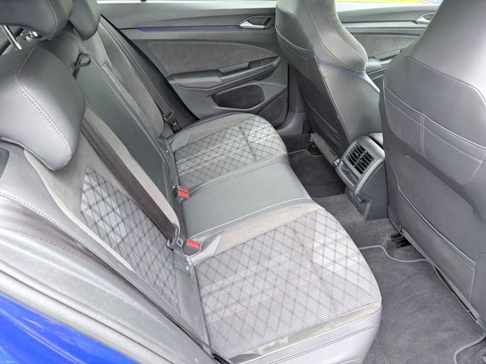 Volkswagen Golf 2025