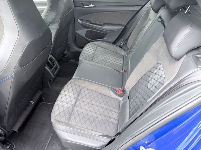 Volkswagen Golf 2025