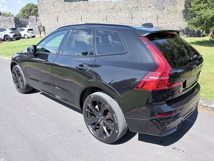 Volvo XC60 2025