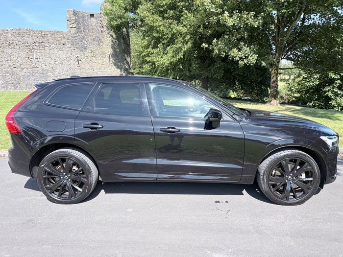 Volvo XC60 2025