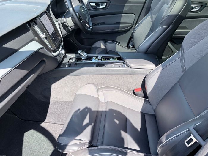 Volvo XC60 2025