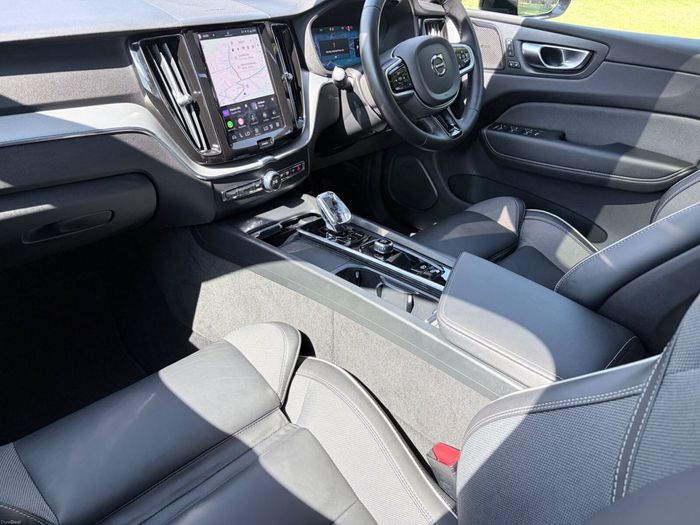 Volvo XC60 2025