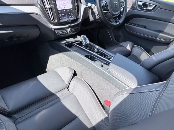 Volvo XC60 2025