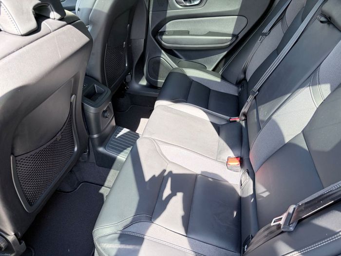 Volvo XC60 2025