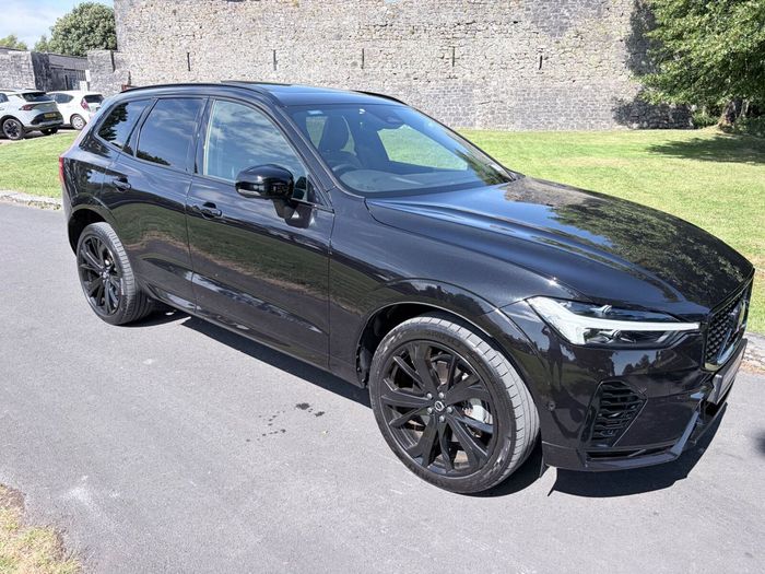 Volvo XC60 2025