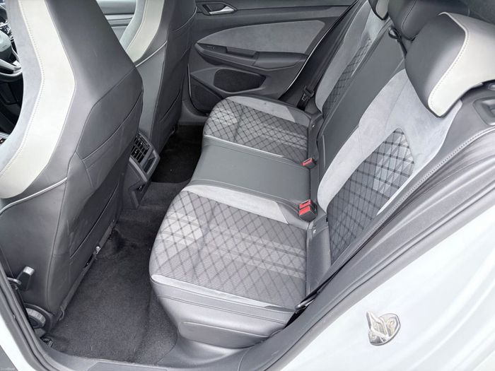 Volkswagen Golf 2021