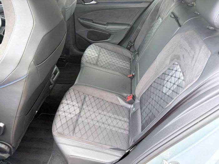 Volkswagen Golf 2025