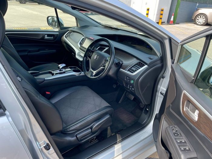 Honda Jade 2015