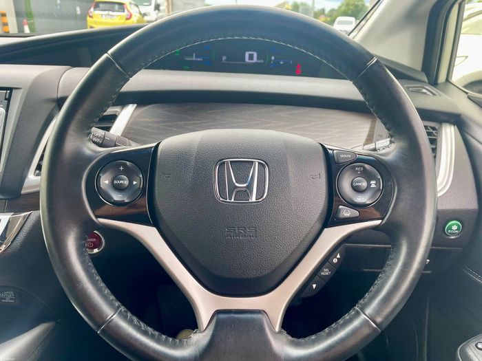 Honda Jade 2015