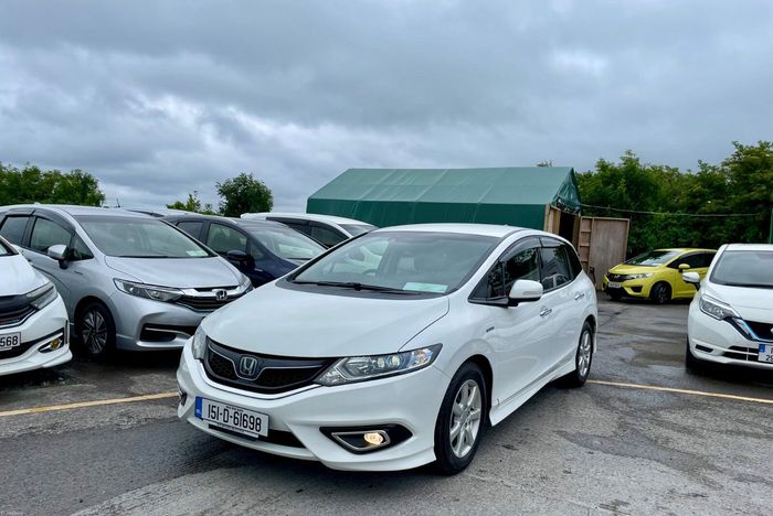 Honda Jade 2015