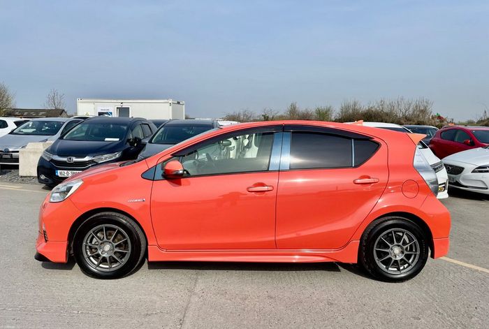 Toyota Aqua 2014
