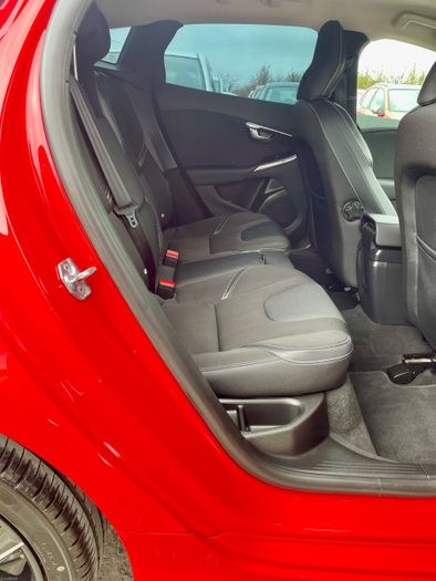 Volvo V40 2017