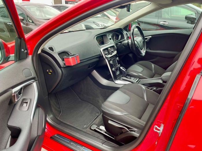 Volvo V40 2017
