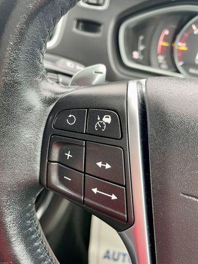 Volvo V40 2017