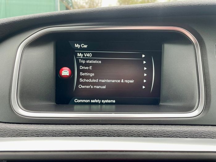 Volvo V40 2017