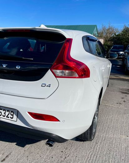 Volvo V40 2019