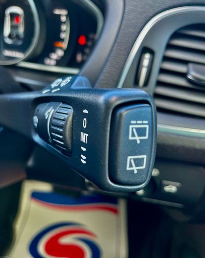 Volvo V40 2019