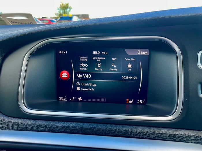 Volvo V40 2019