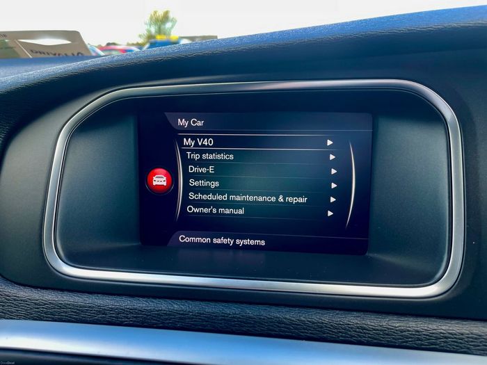Volvo V40 2019