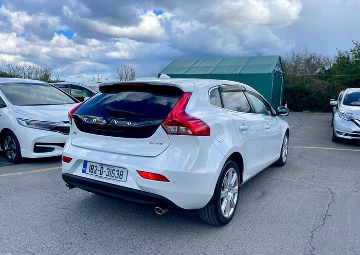 Volvo V40 2018