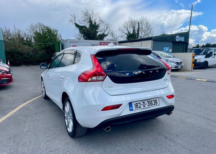 Volvo V40 2018