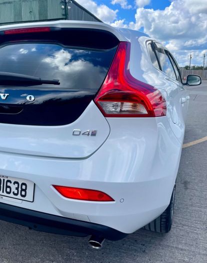 Volvo V40 2018