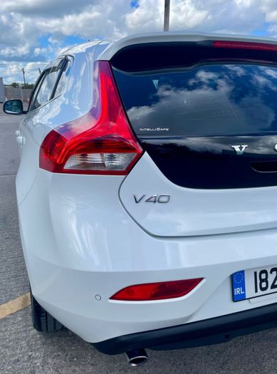 Volvo V40 2018