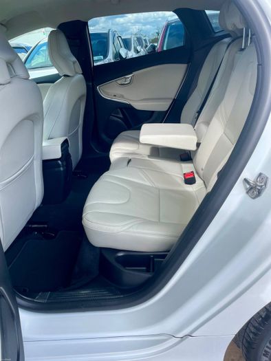 Volvo V40 2018