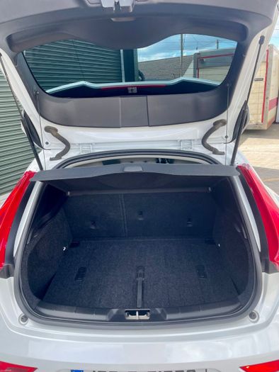 Volvo V40 2018