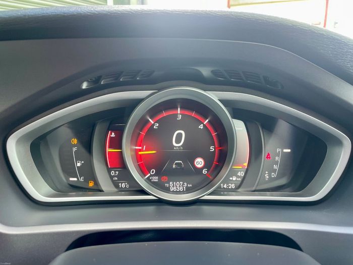 Volvo V40 2018